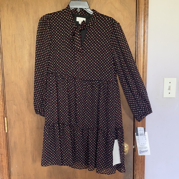 Relisted Signature multi colored polka dot w metallic accents size MP - Picture 10 of 17